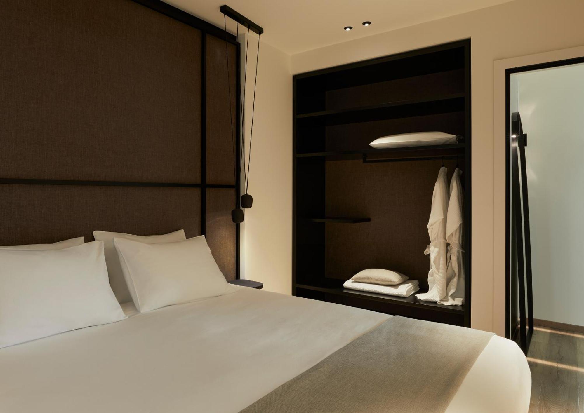 Athens Woo Suites Екстер'єр фото