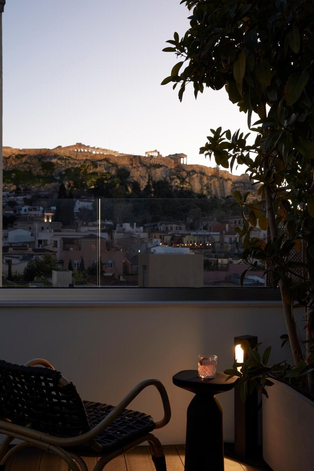 Athens Woo Suites Екстер'єр фото